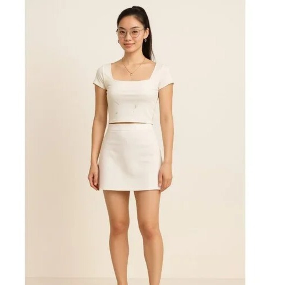 Live in the Moment Women Small White Square Neck Cap Sleeve Performance Crop Top